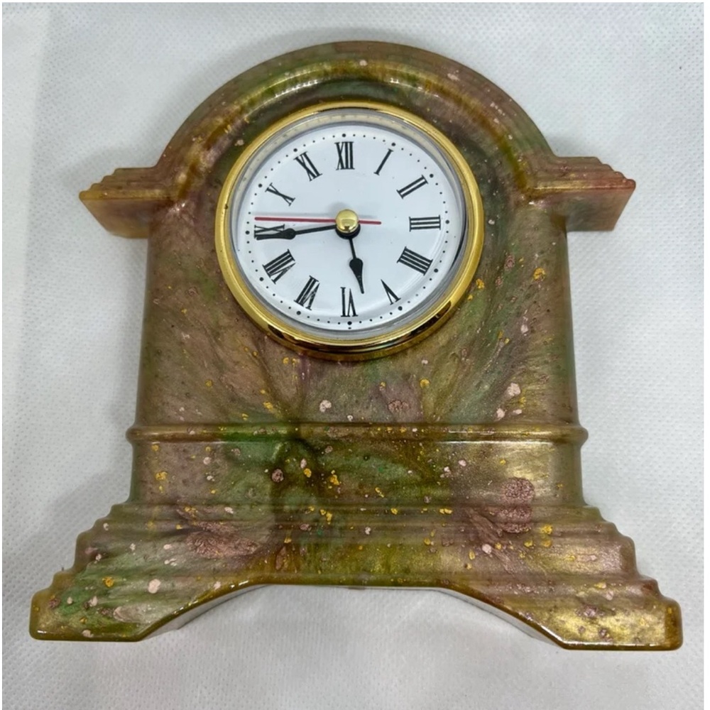 Resin Clock - Picture 2 of 6